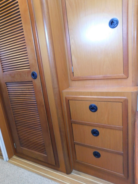 2005 Manta 44 Power Cat