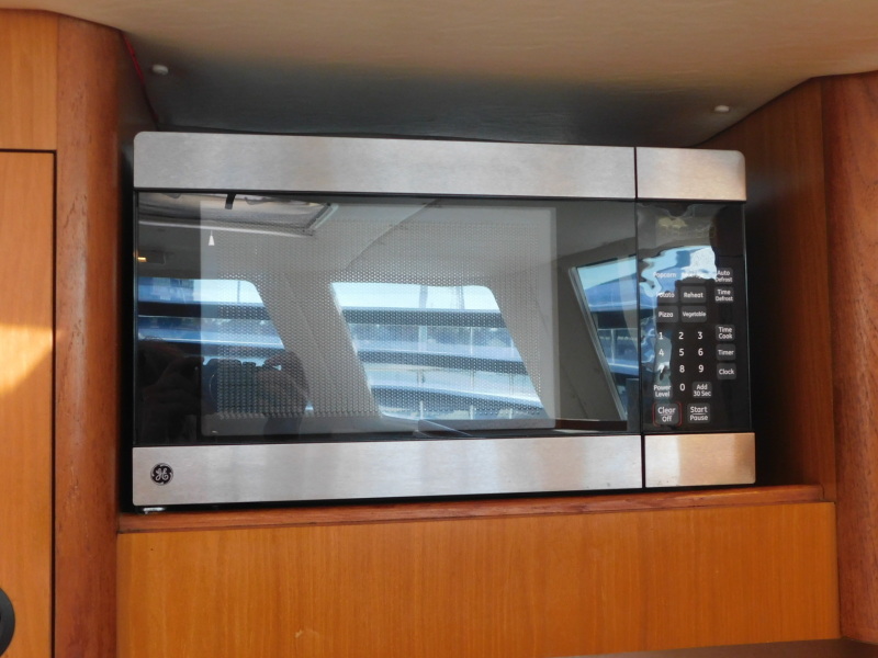2005 Manta 44 Power Cat