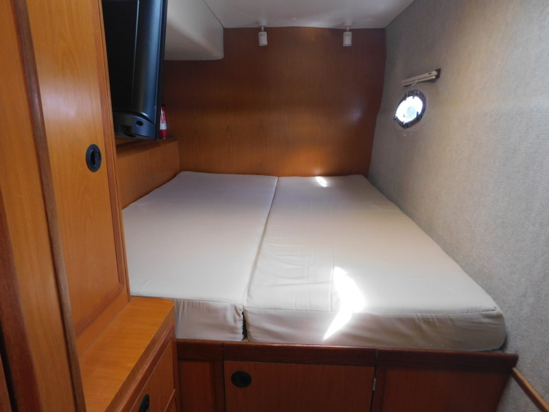2005 Manta 44 Power Cat
