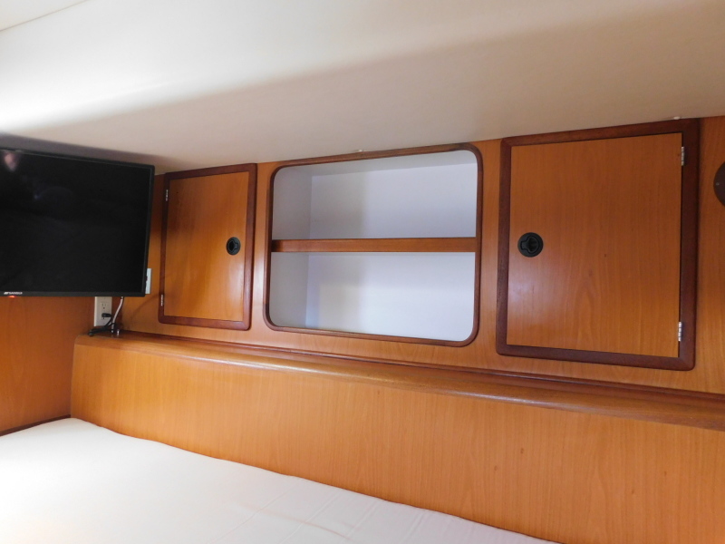 2005 Manta 44 Power Cat