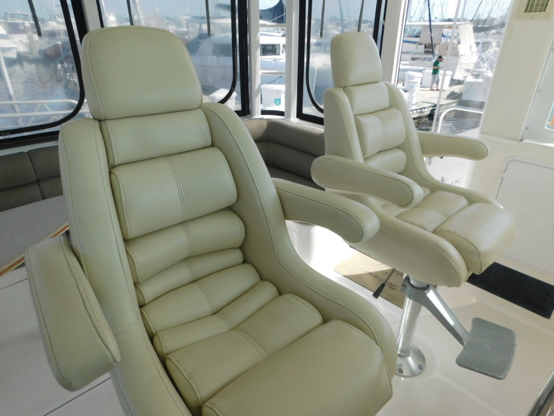 2005 Manta 44 Power Cat