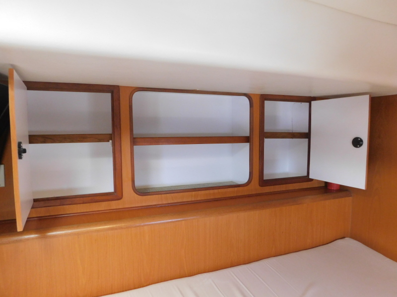 2005 Manta 44 Power Cat