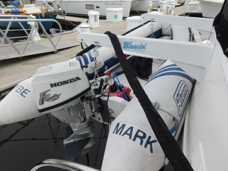 2005 Manta 44 Power Cat