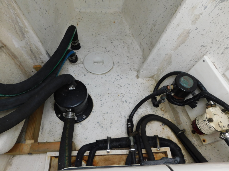 2005 Manta 44 Power Cat