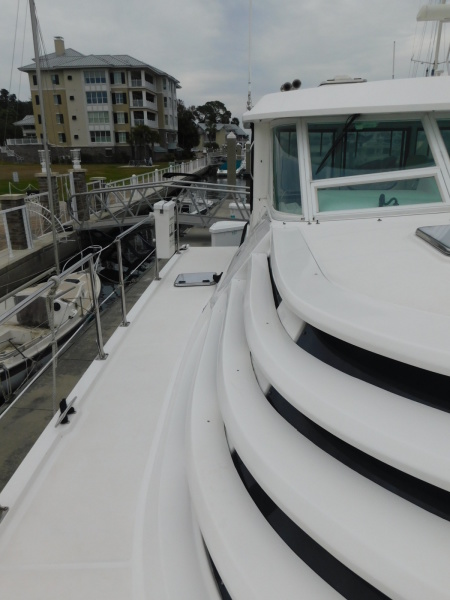 2005 Manta 44 Power Cat