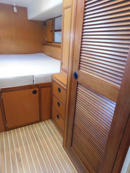 2005 Manta 44 Power Cat