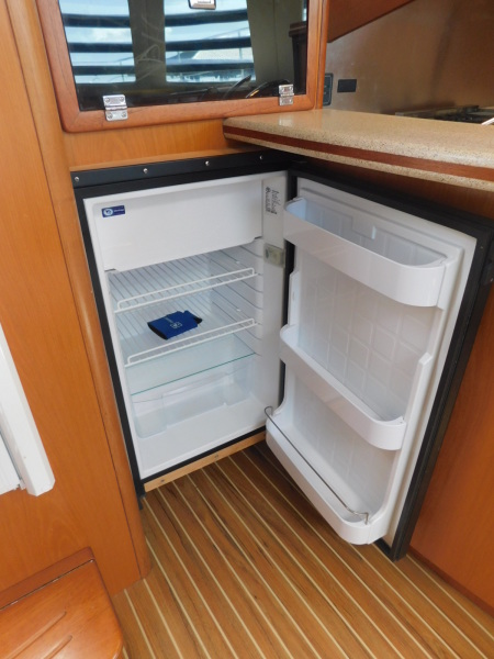 2005 Manta 44 Power Cat