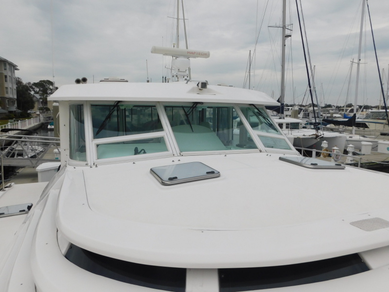 2005 Manta 44 Power Cat