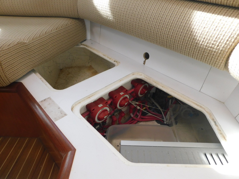 2005 Manta 44 Power Cat