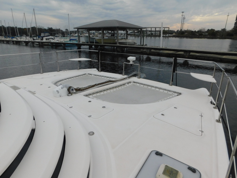 2005 Manta 44 Power Cat