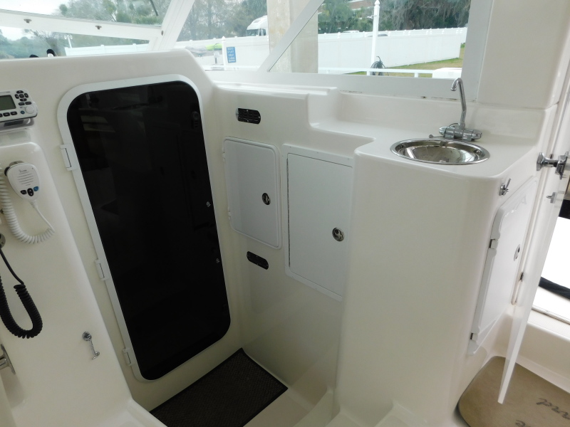 2005 Manta 44 Power Cat