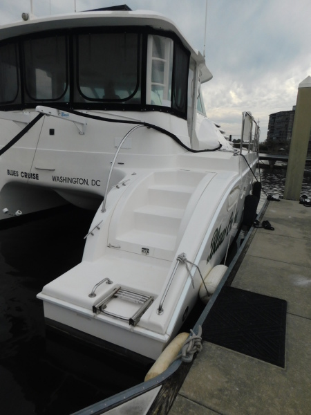 2005 Manta 44 Power Cat