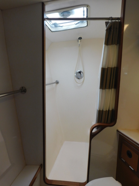 2005 Manta 44 Power Cat
