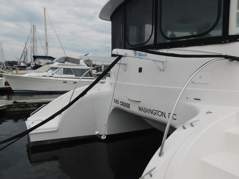 2005 Manta 44 Power Cat
