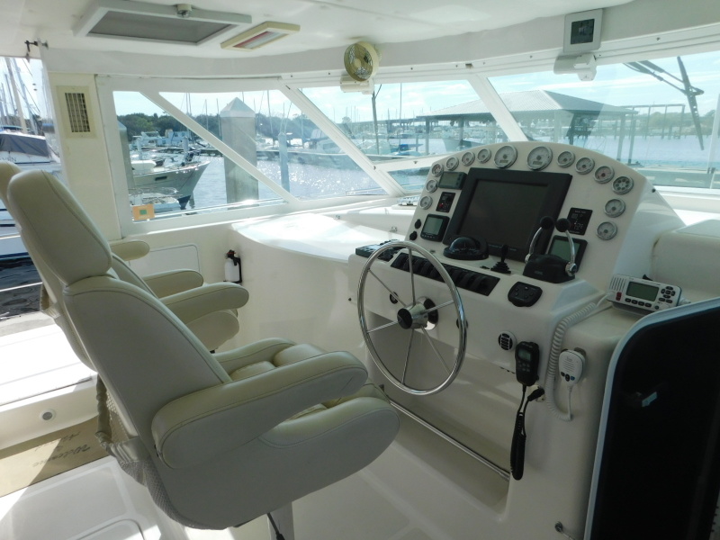 2005 Manta 44 Power Cat