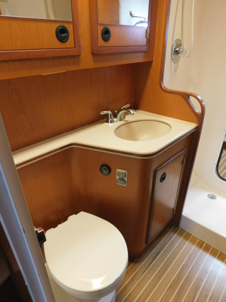 2005 Manta 44 Power Cat