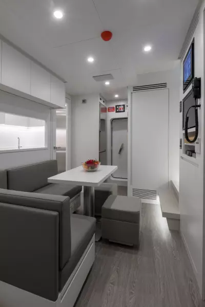 LD_galley & Dinette_170920_0023