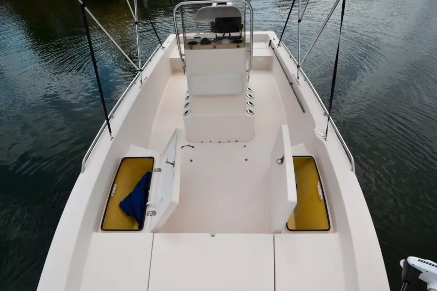 2002 Pathfinder 2200 V