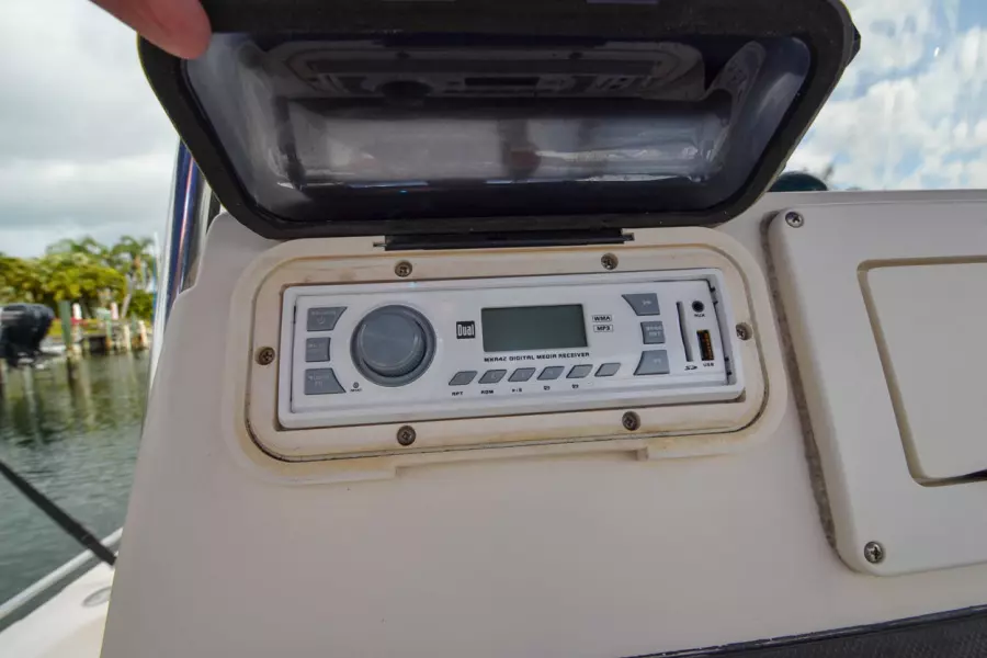 2002 Pathfinder 2200 V