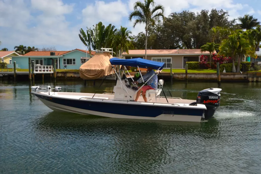 2002 Pathfinder 2200 V