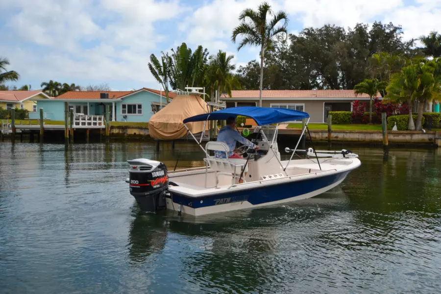 2002 Pathfinder 2200 V