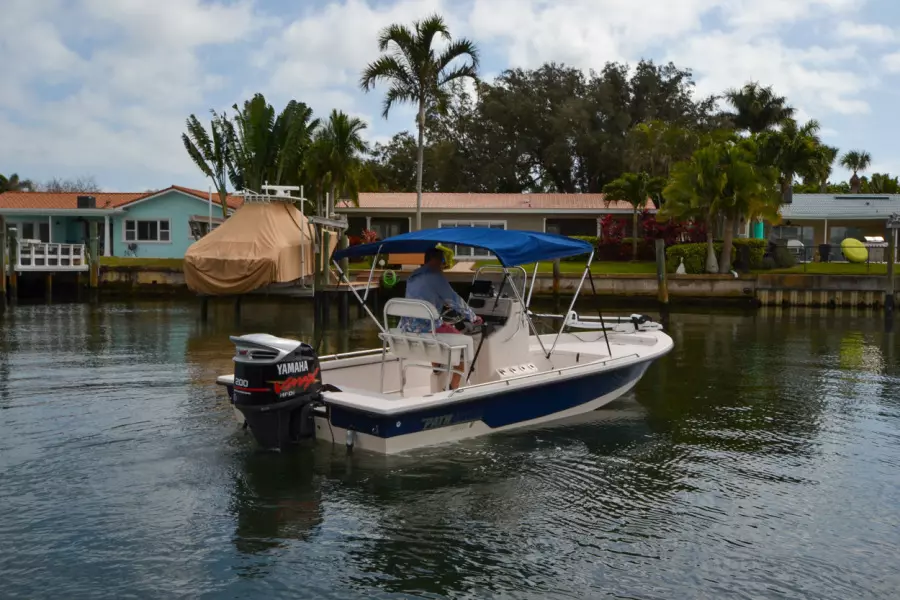 2002 Pathfinder 2200 V