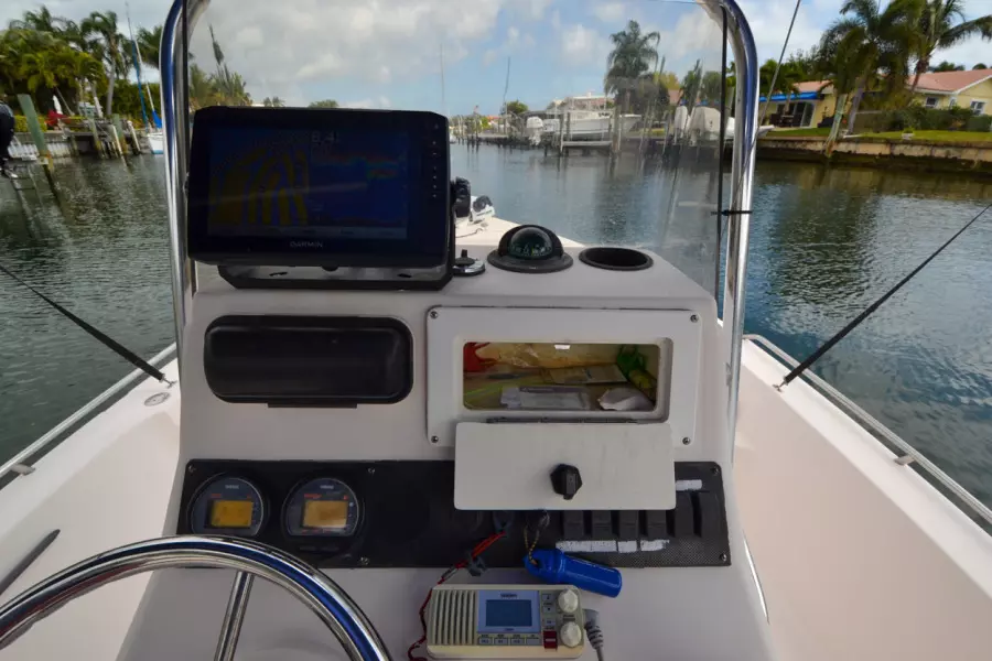 2002 Pathfinder 2200 V