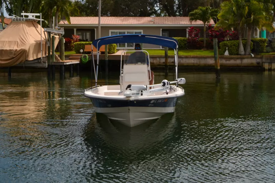 2002 Pathfinder 2200 V