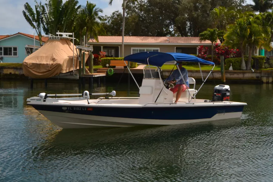 2002 Pathfinder 2200 V