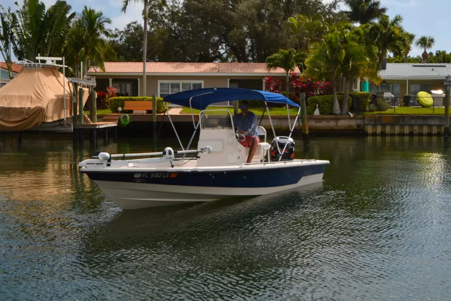 2002 Pathfinder 2200 V