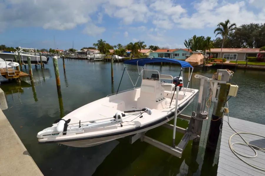 2002 Pathfinder 2200 V