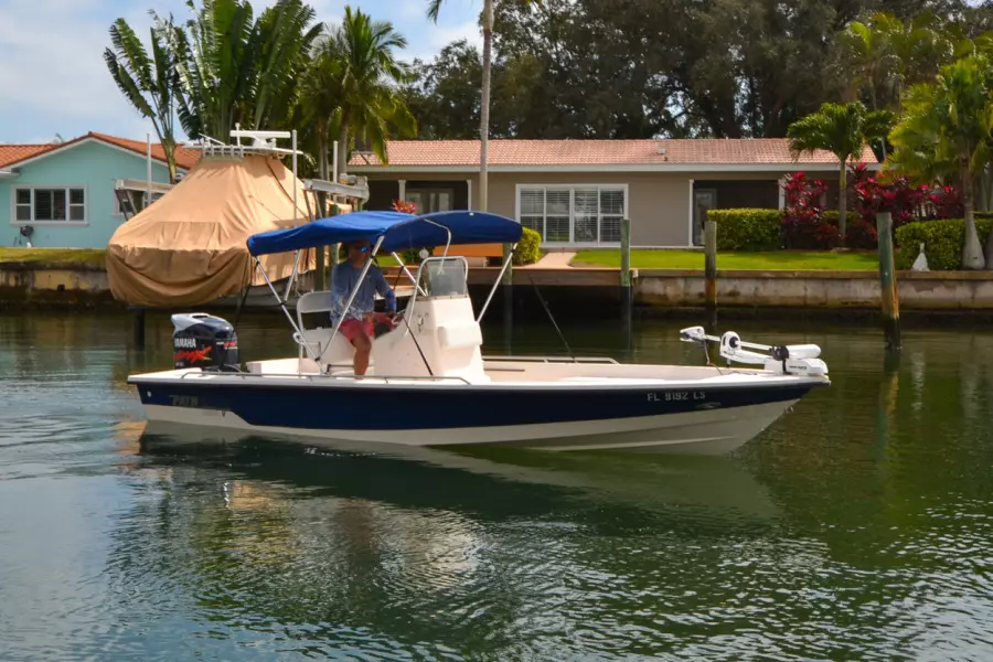 2002 Pathfinder 2200 V