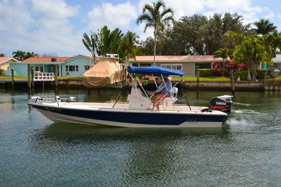 2002 Pathfinder 2200 V