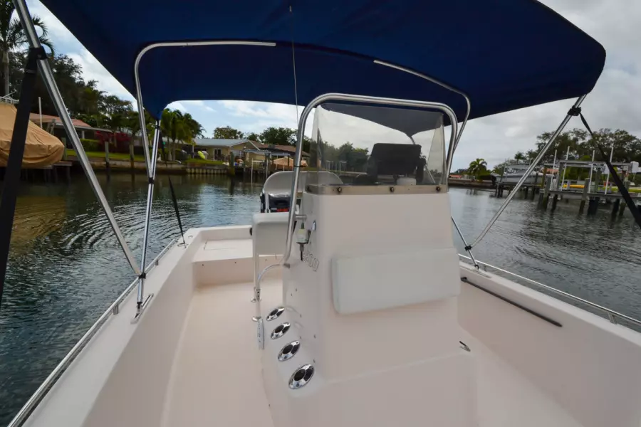 2002 Pathfinder 2200 V