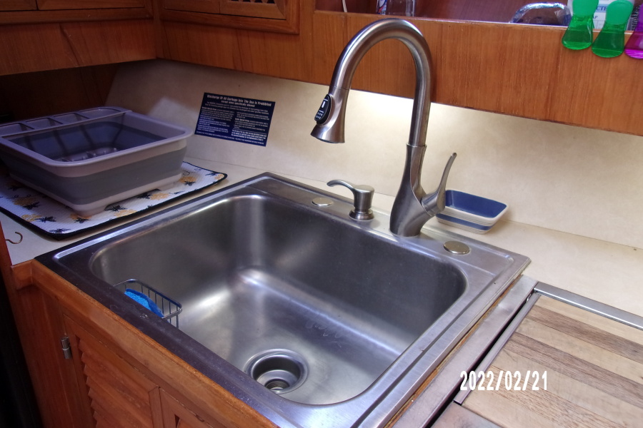 1988 Marine Trader Tradewinds Motor Yacht