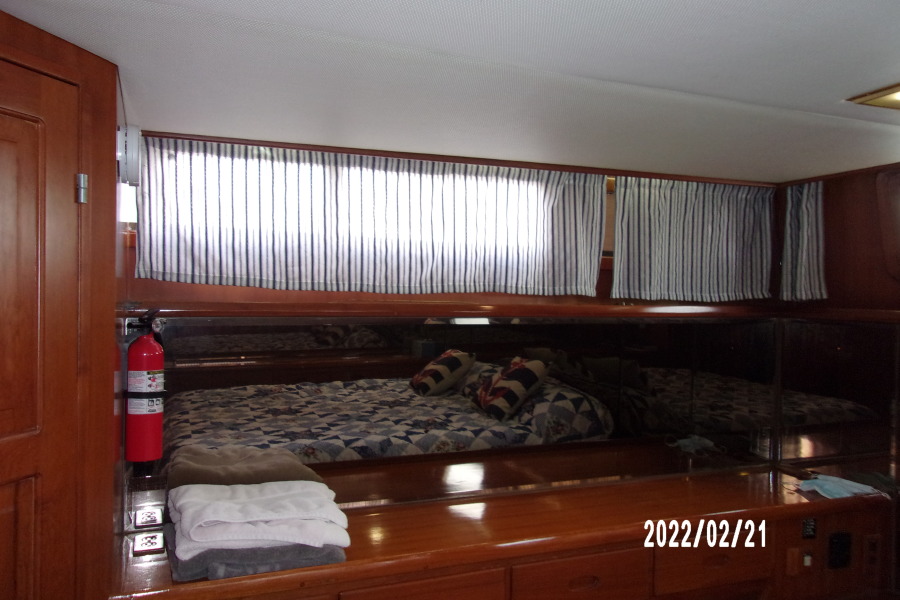 1988 Marine Trader Tradewinds Motor Yacht