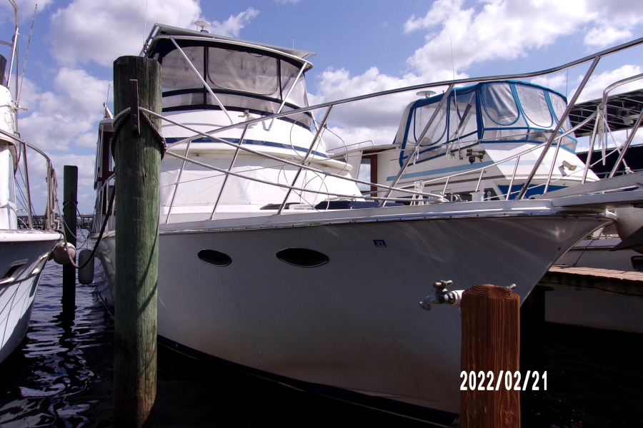 1988 Marine Trader Tradewinds Motor Yacht