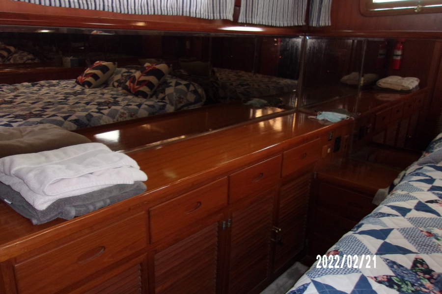 1988 Marine Trader Tradewinds Motor Yacht