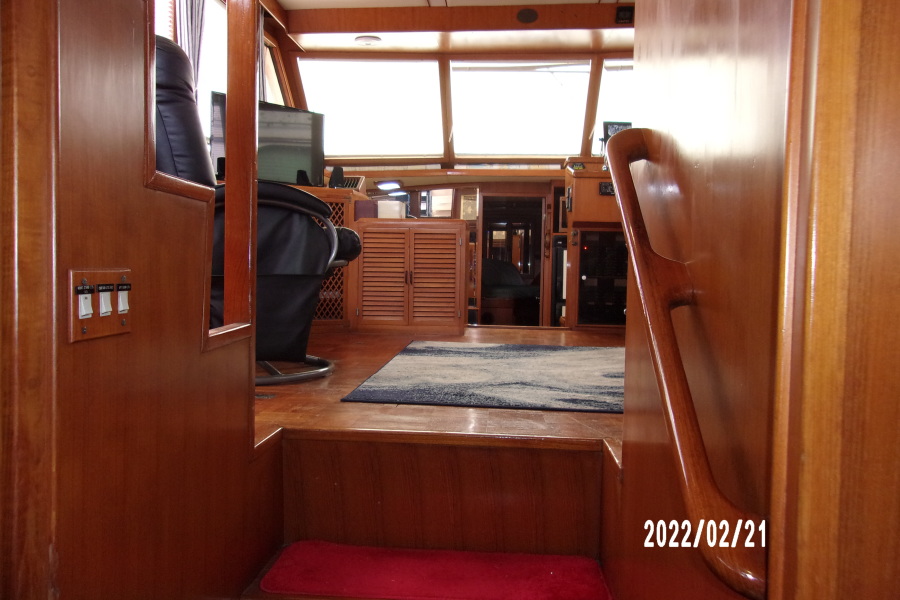 1988 Marine Trader Tradewinds Motor Yacht