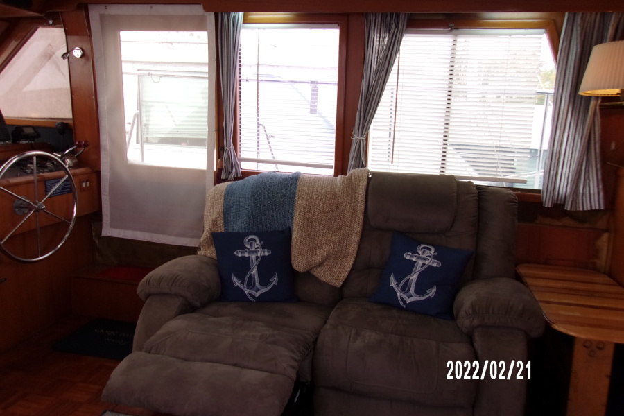 1988 Marine Trader Tradewinds Motor Yacht