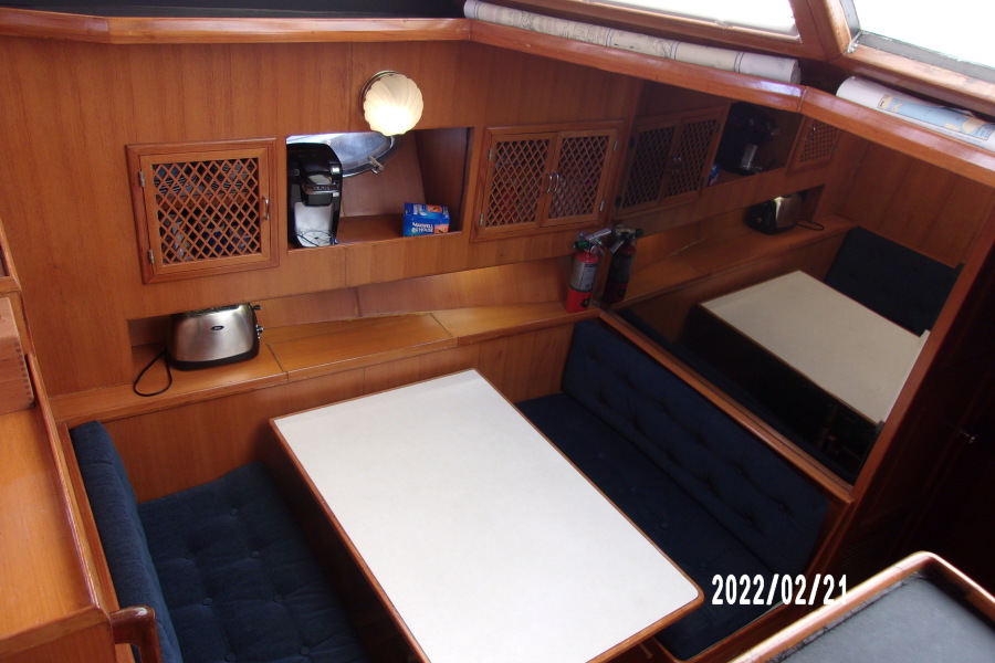 1988 Marine Trader Tradewinds Motor Yacht