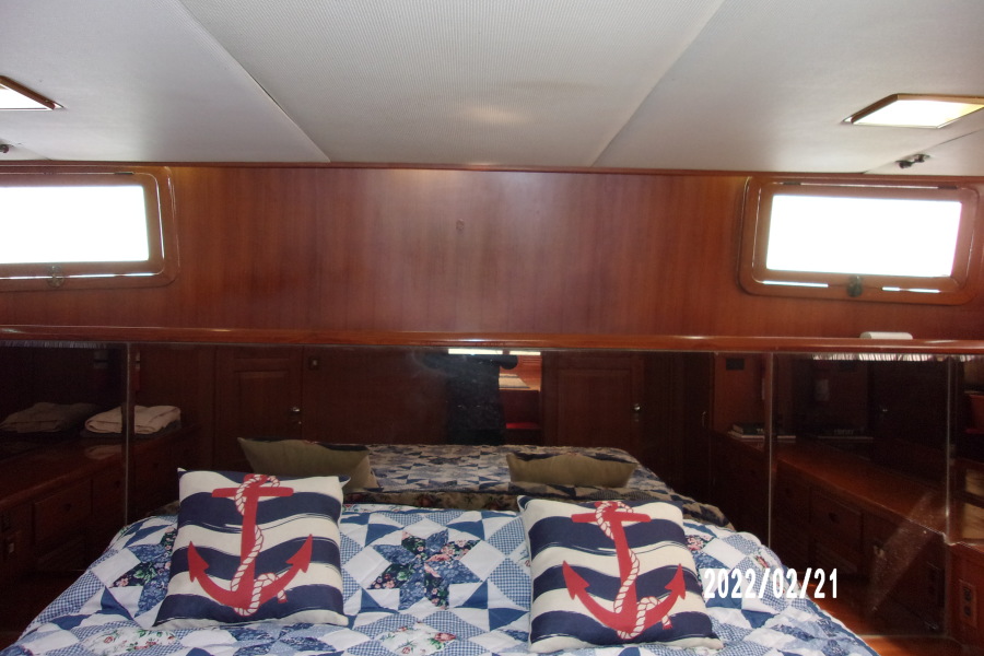 1988 Marine Trader Tradewinds Motor Yacht