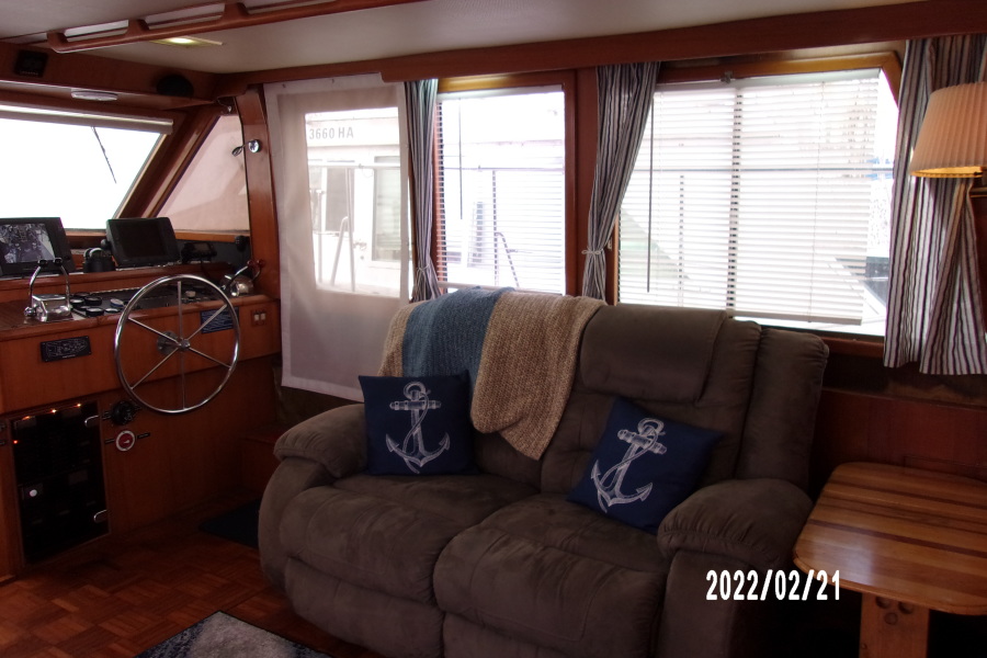 1988 Marine Trader Tradewinds Motor Yacht