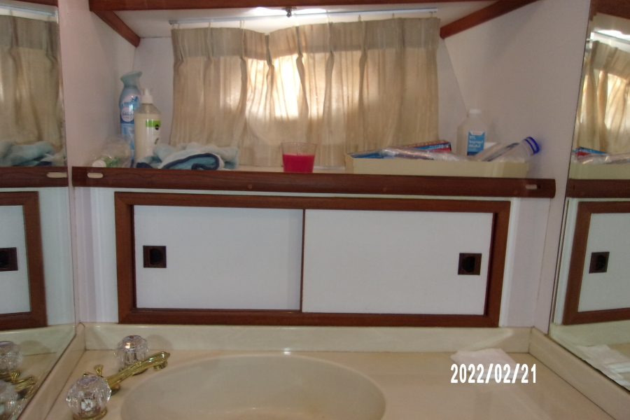 1988 Marine Trader Tradewinds Motor Yacht