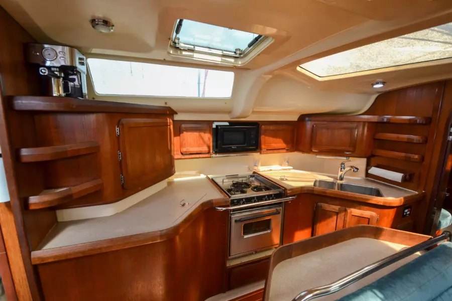 1996 Hunter 430