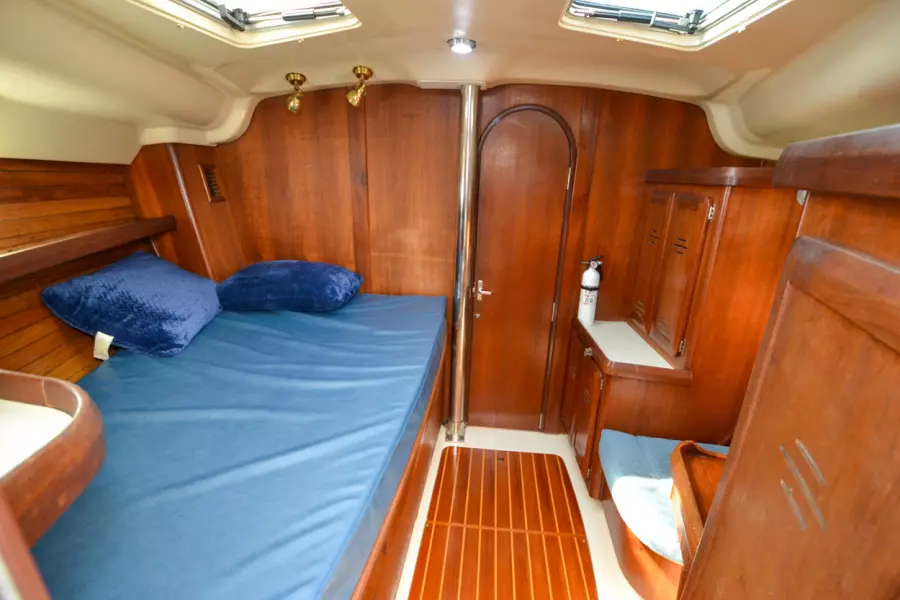 1996 Hunter 430