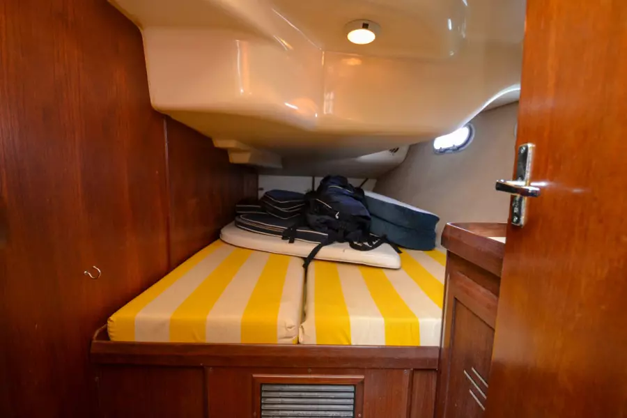 1996 Hunter 430