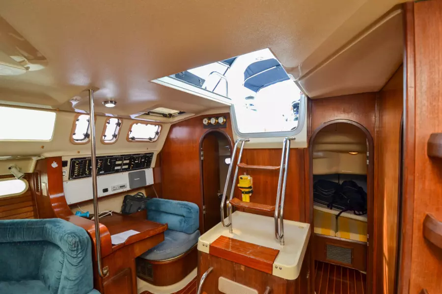 1996 Hunter 430