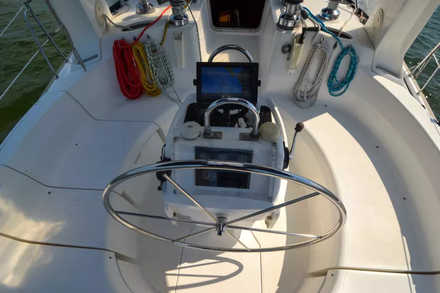 1996 Hunter 430