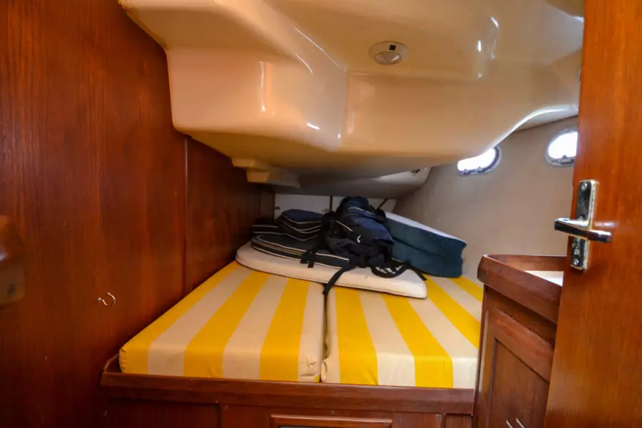 1996 Hunter 430